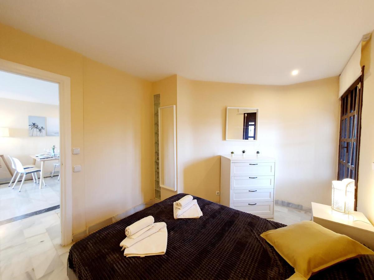 Cozy Apartment On The Beach Sitio de Calahonda Exteriör bild