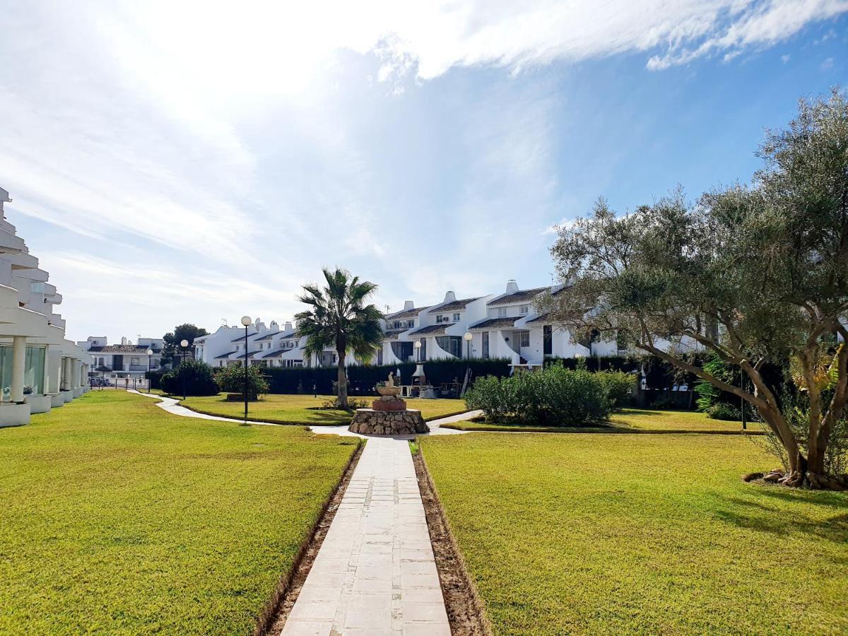 Cozy Apartment On The Beach Sitio de Calahonda Exteriör bild