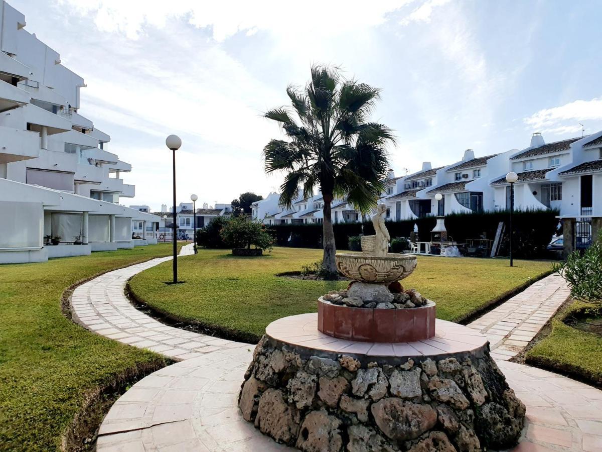Cozy Apartment On The Beach Sitio de Calahonda Exteriör bild