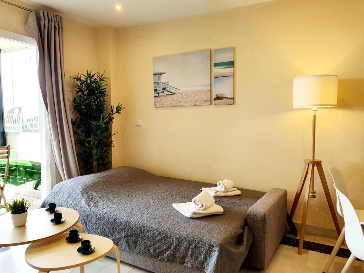 Cozy Apartment On The Beach Sitio de Calahonda Exteriör bild