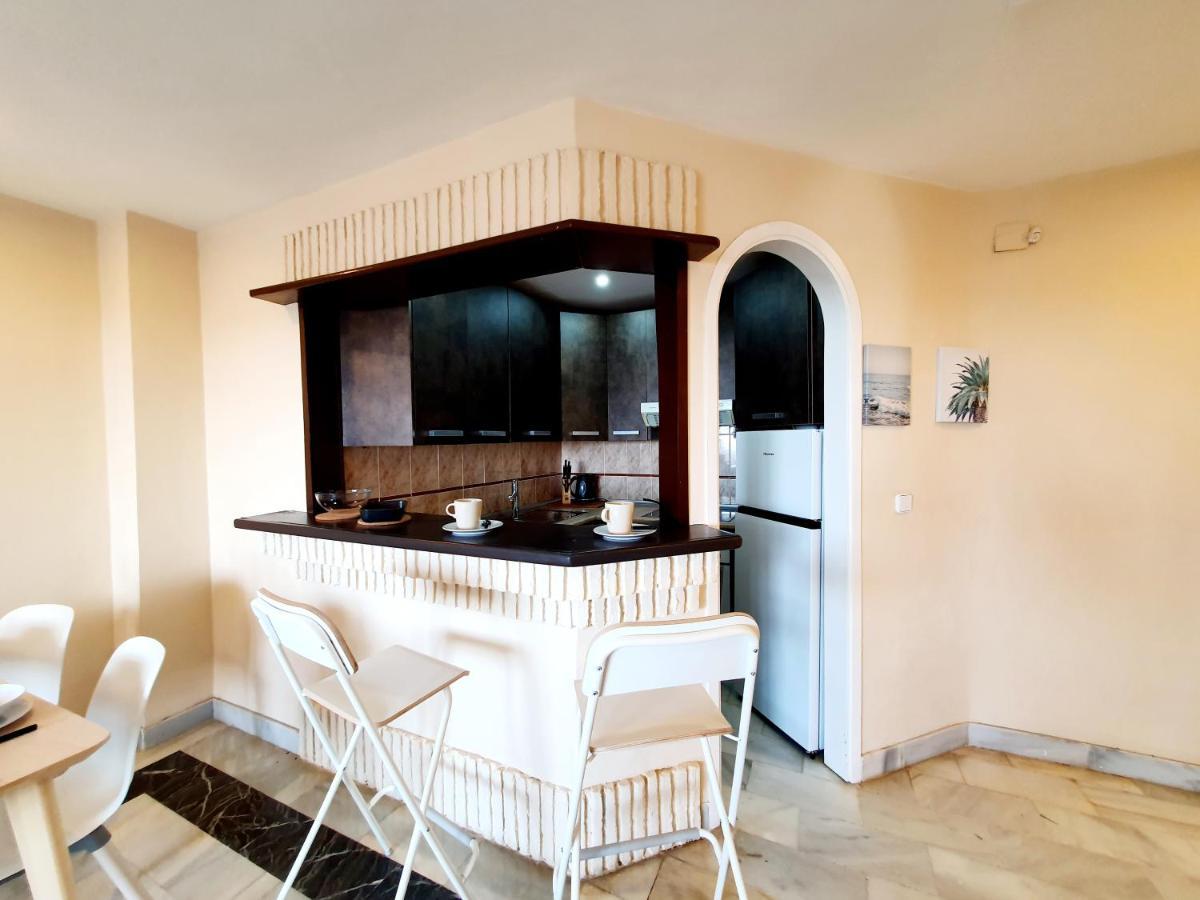 Cozy Apartment On The Beach Sitio de Calahonda Exteriör bild